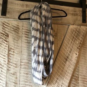 Lululemon infinity scarf